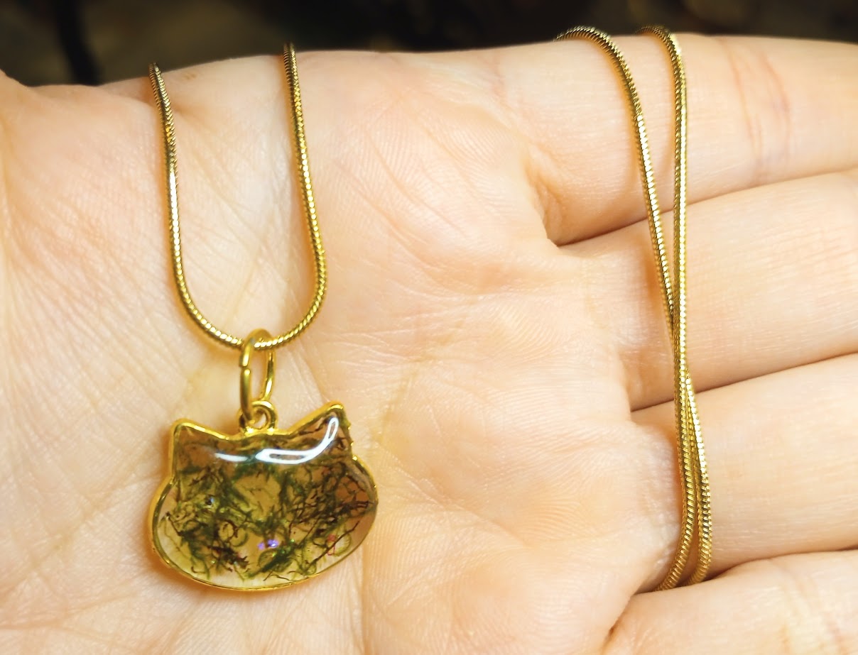 Tree Moss Kitty Necklace