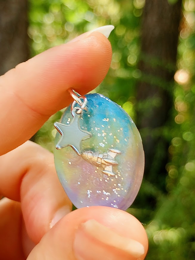 Stellar Spaceship Star UV Glow