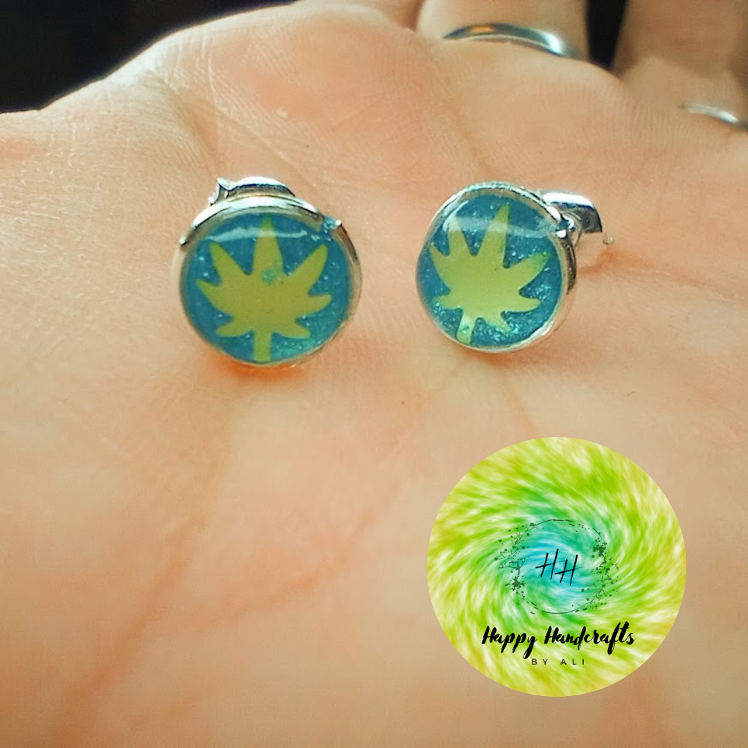 420 UV Glow Studs