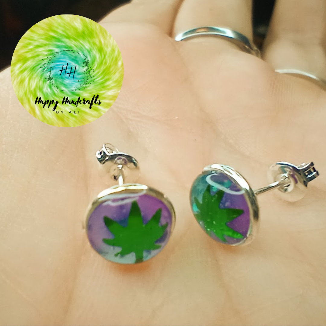420 UV Glow Studs
