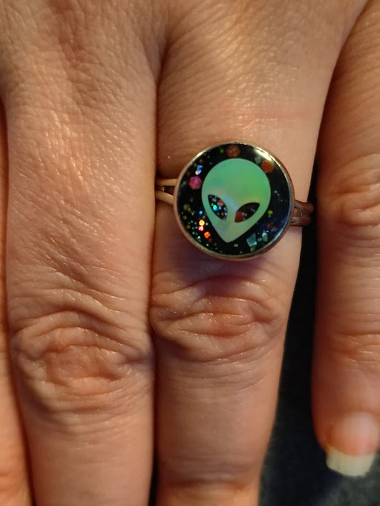 Alien Ring