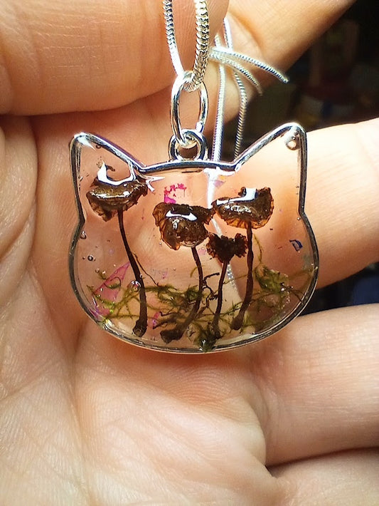 Mushroom Family Cat Necklace