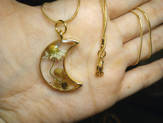 Chamomile Mushroom Moon Necklace