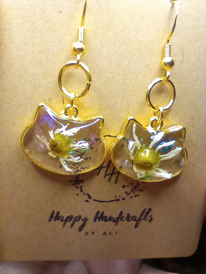 Chamomile Kitty Earrings