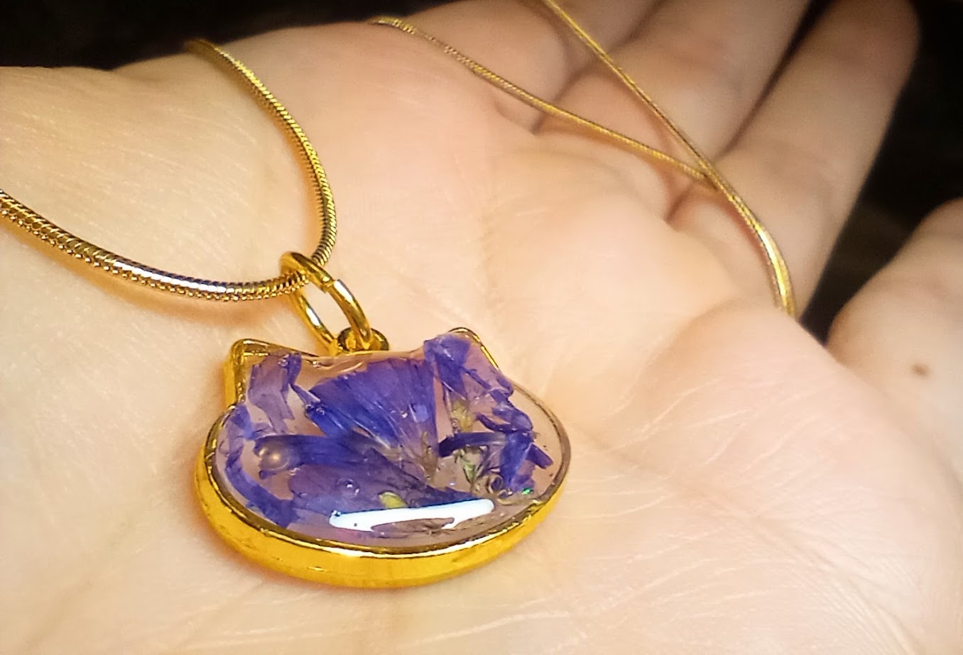 Forget Me Not Kitty Necklace