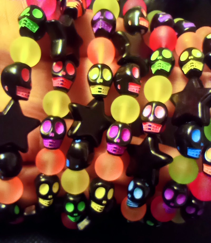 UV Glow Candy Skull Bracelet
