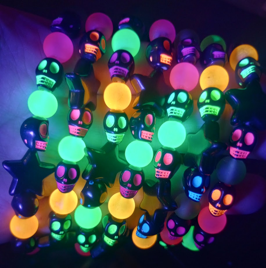 UV Glow Candy Skull Bracelet