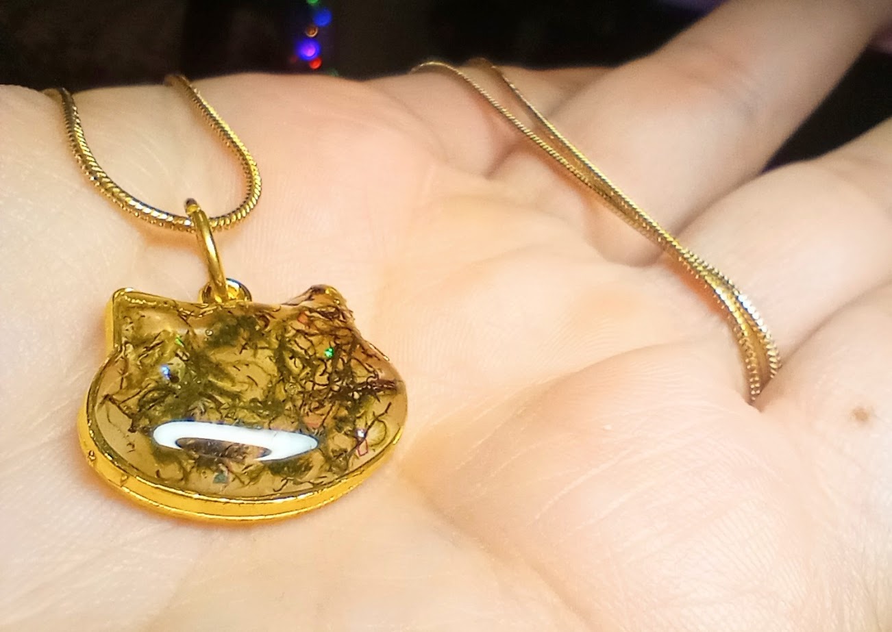 Tree Moss Kitty Necklace