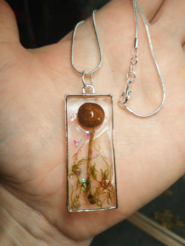 Solo Mushroom and Moss Necklace