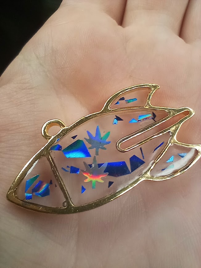 420 Stellar UV Resin Pendants