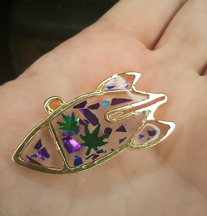420 Stellar UV Resin Pendants