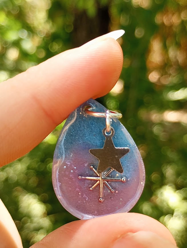 Space Sparkle UV Glow