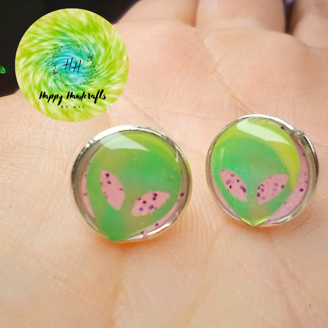 Alien UV Glow Studs