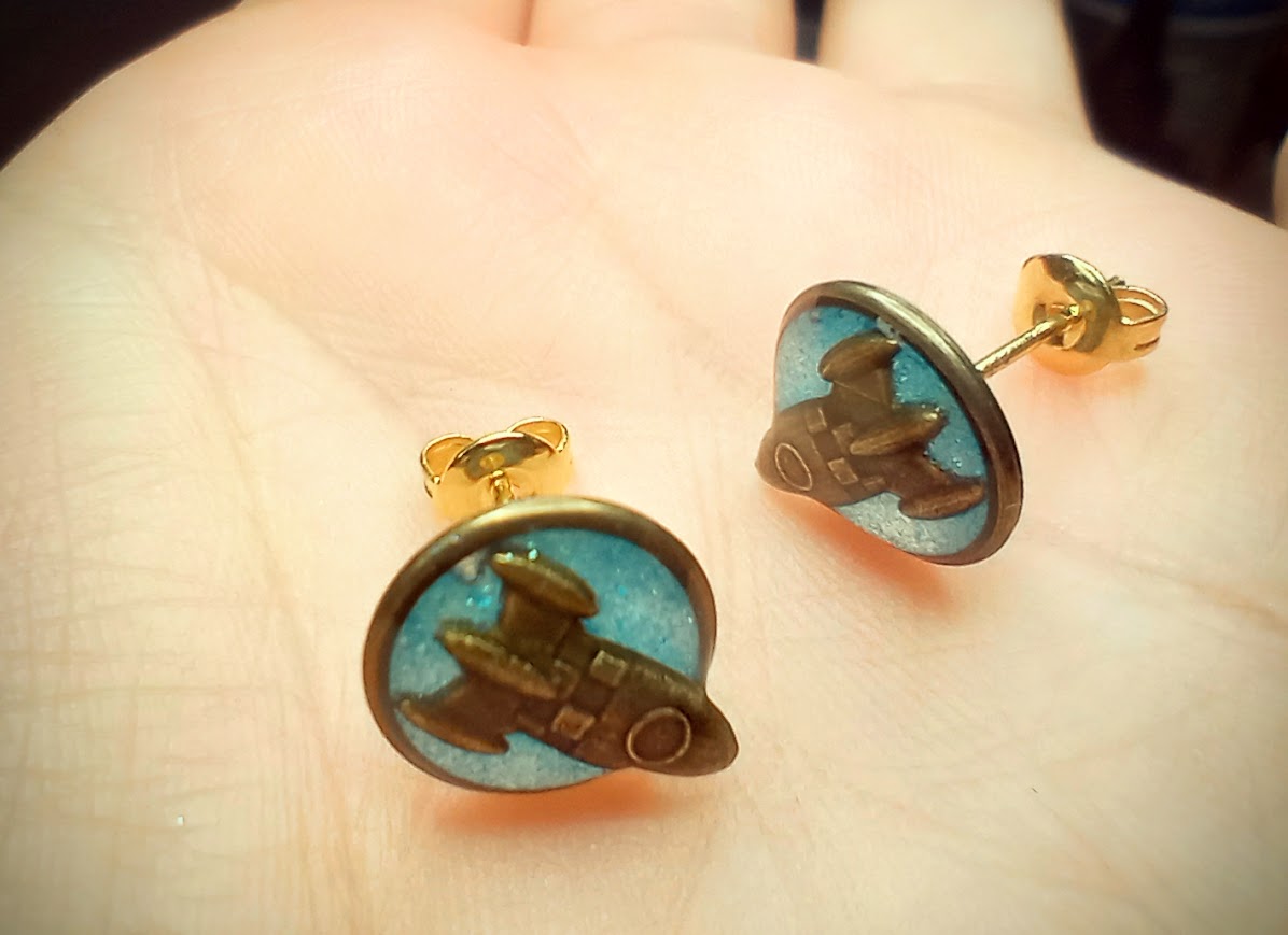 UV Glow Rocket Studs